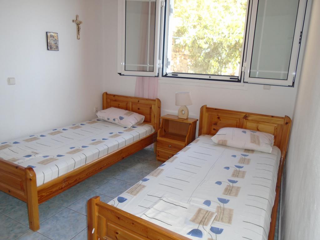 Giota & Antonia Apartments Koróni Cameră foto